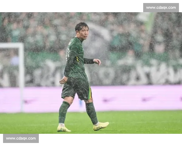 李磊 200 战获纪念球衣 与张稀哲 400 战传奇合影致敬队史 李磊 200 战获纪念球衣 与张稀哲 400 战传奇合影致敬队史